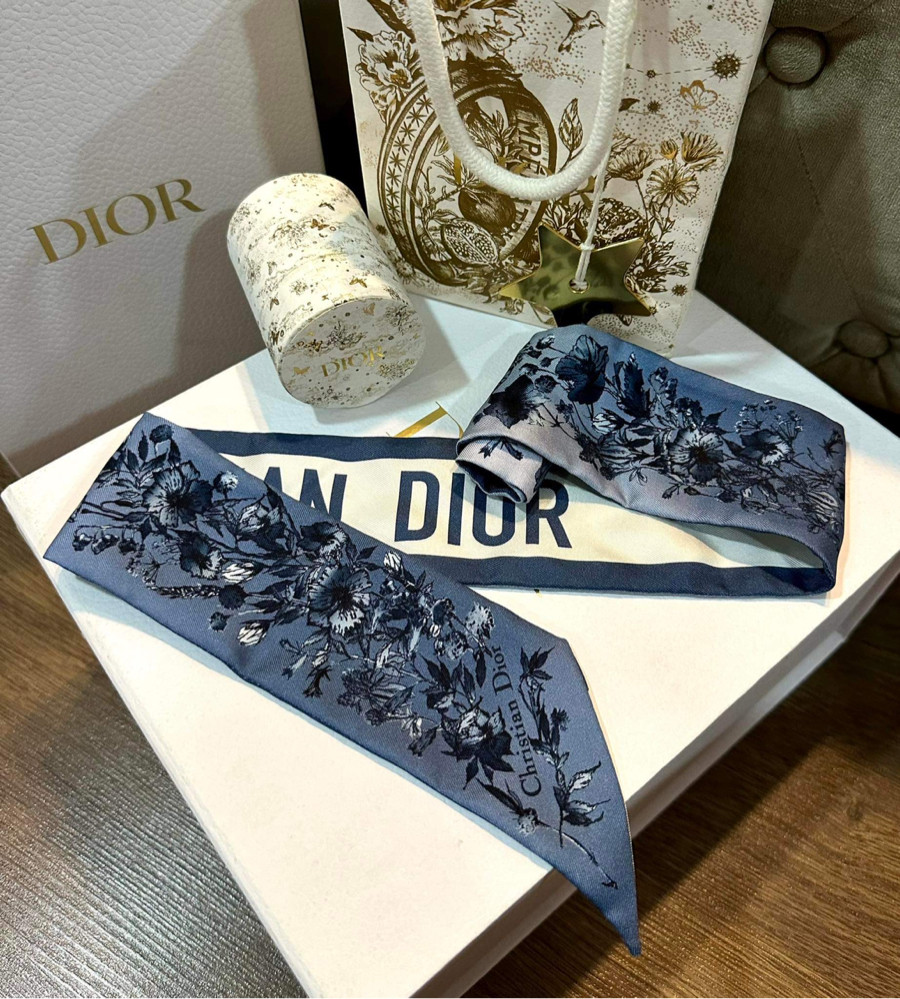 Khăn dior kèm box