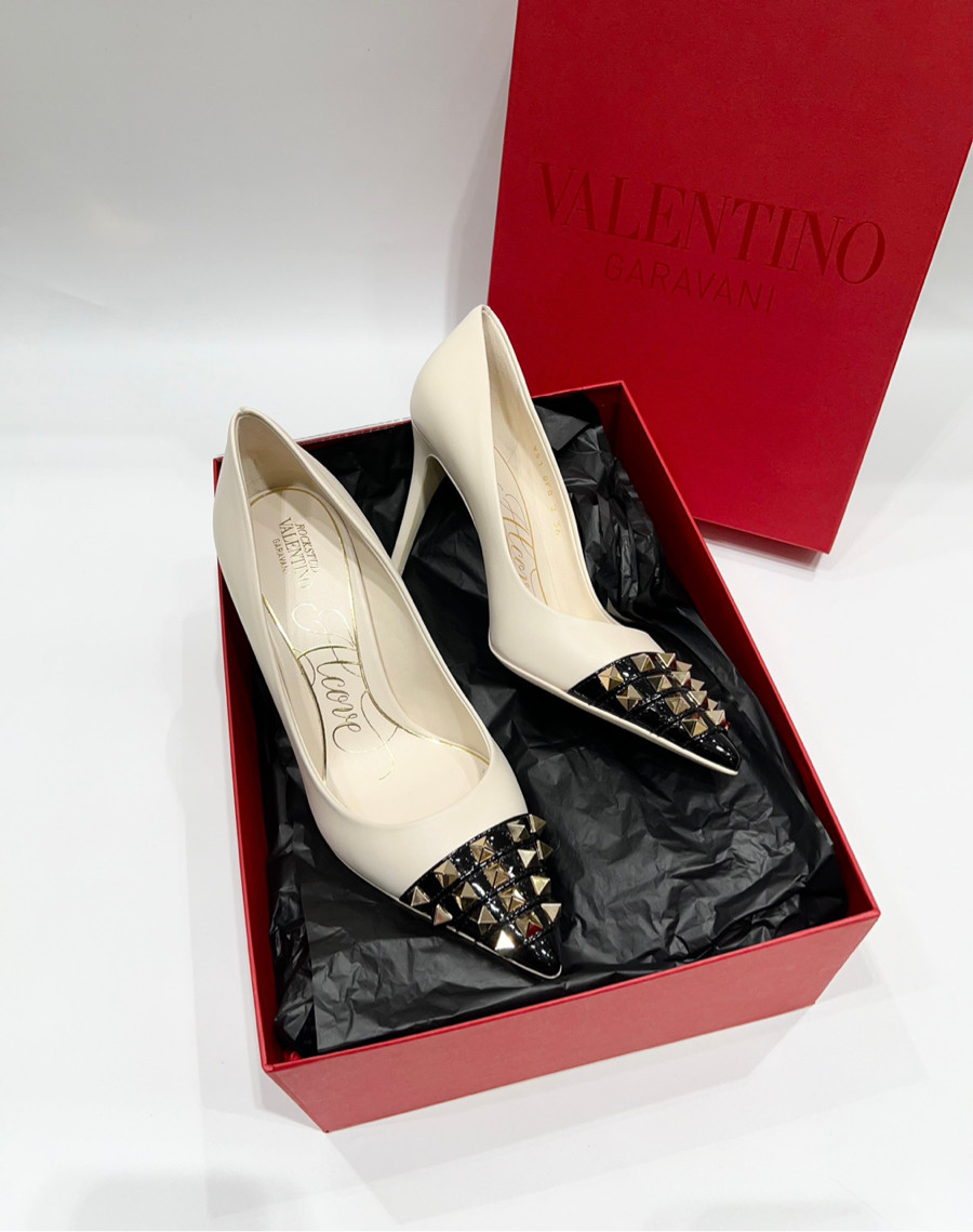 Guốc Valentino Garavani mũi đinh, gót 9cm