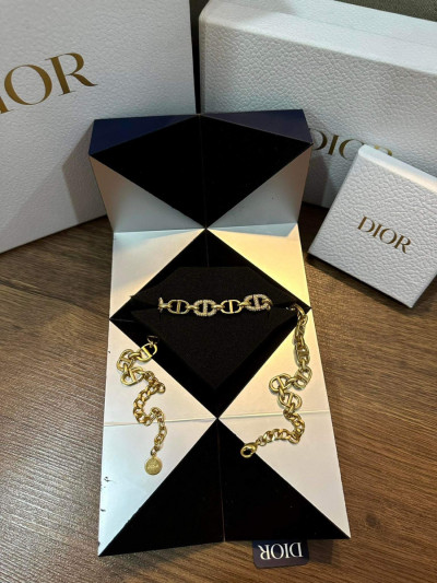 Chocker Dior kèm box