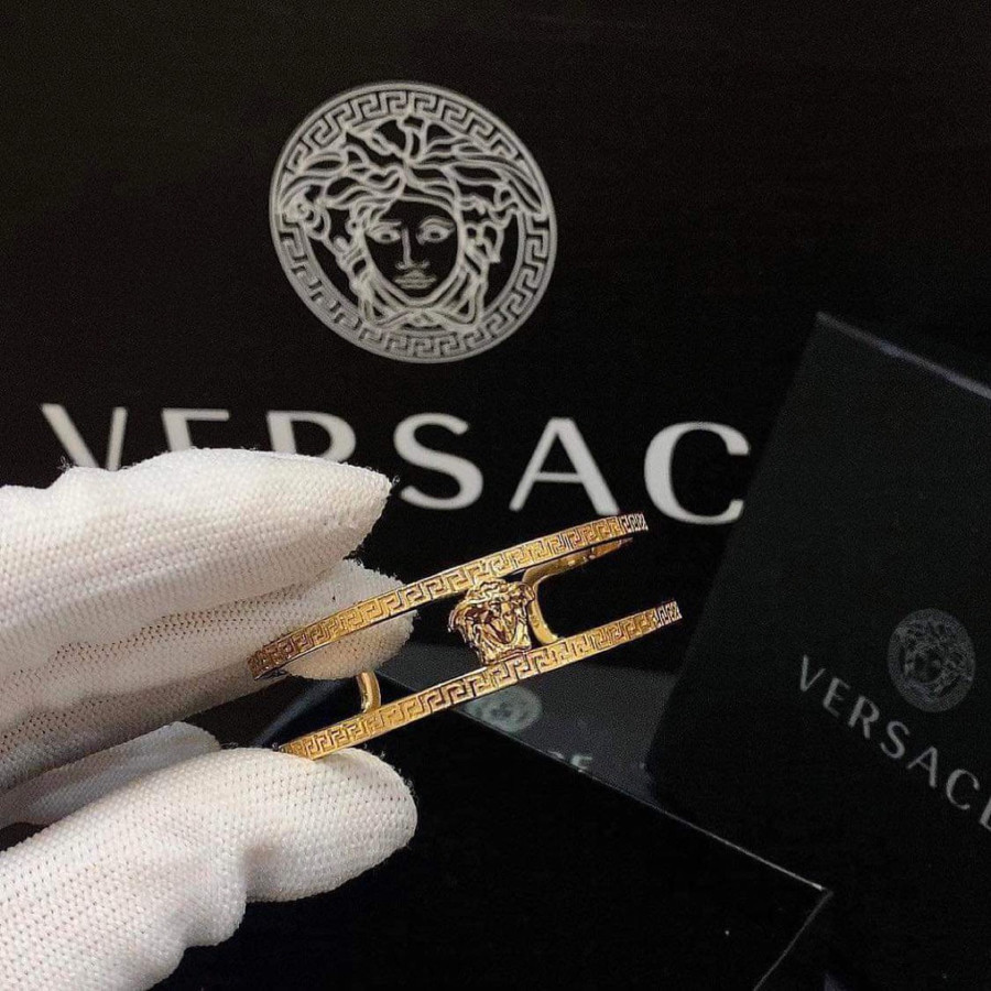 Vòng tay Versace siêu xinh