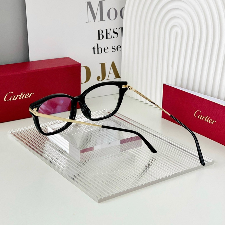 Kính cận Cartier CT0027OA siêu nổi bật với logo đầu báo 2 bên, e đáp thêm ✨