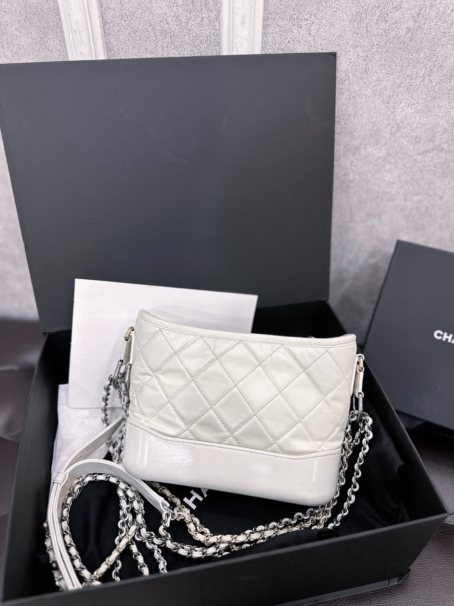 Chanel Gabr Bag White new 98 %