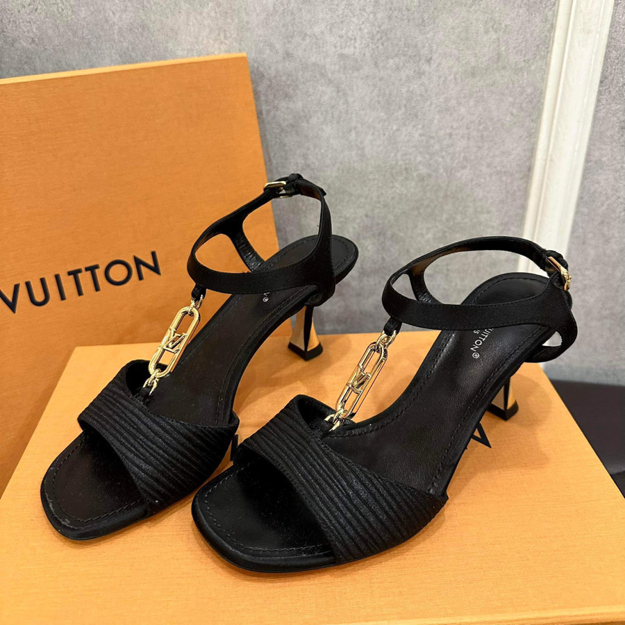 Sandal Lv dita sz 37 8p new box full