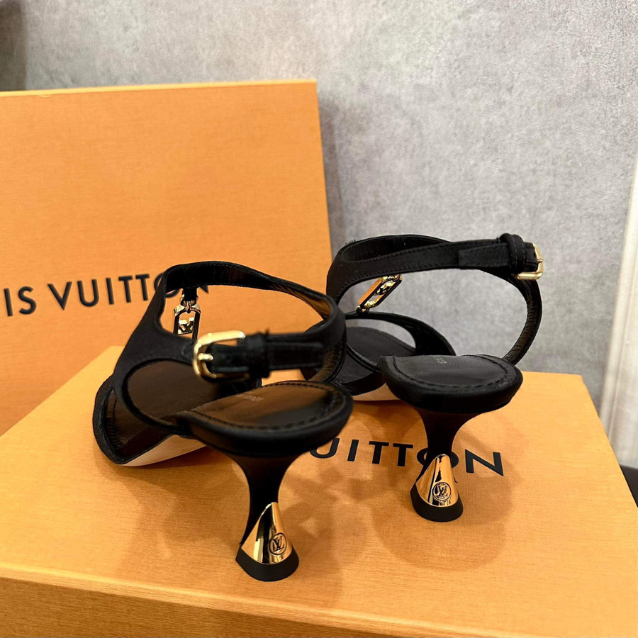 Sandal Lv dita sz 37 8p new box full