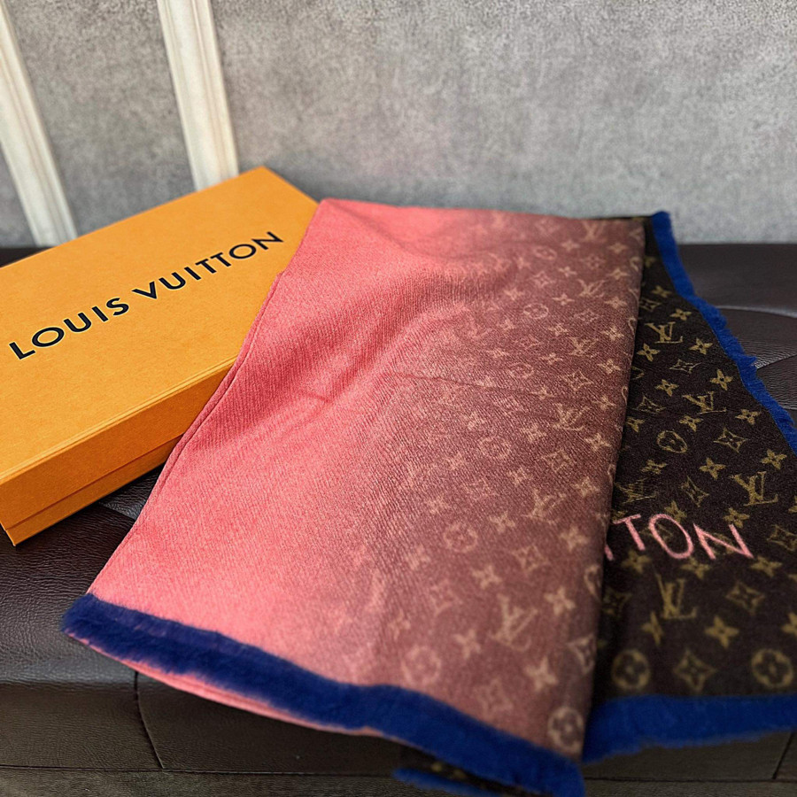 Khăn LV sz 140x140 fullbox