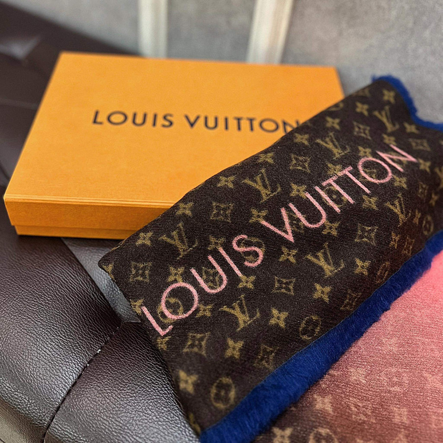 Khăn LV sz 140x140 fullbox