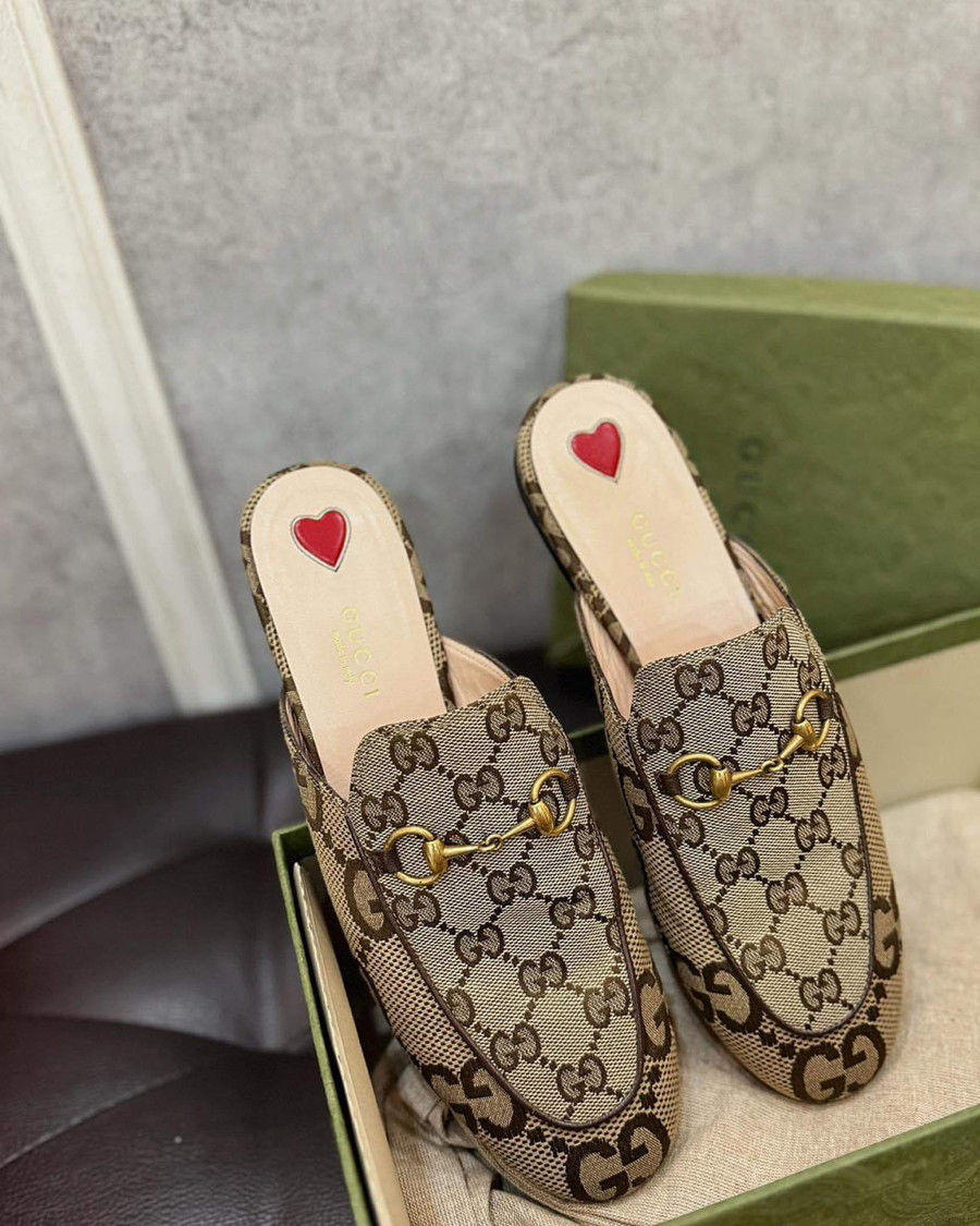 Sục Gucci nâu sz 37.5 fullbox