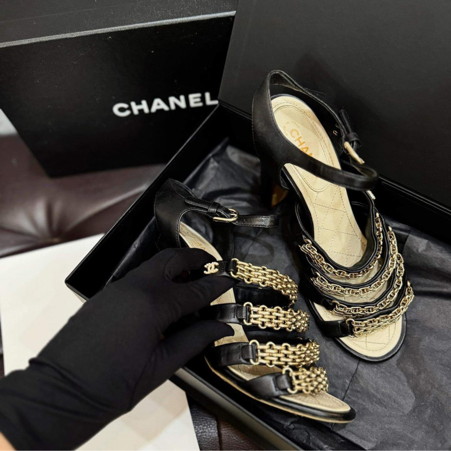 Sandal chanel sz 36