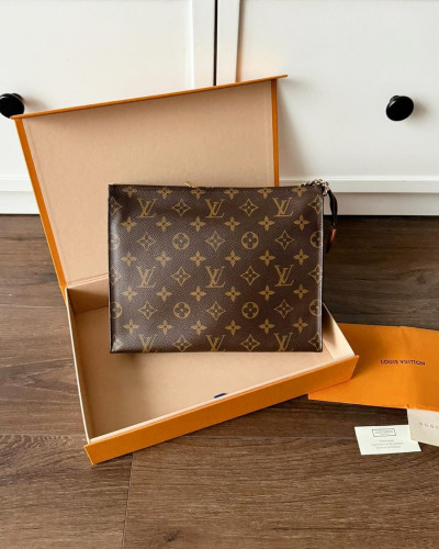 LV pouch