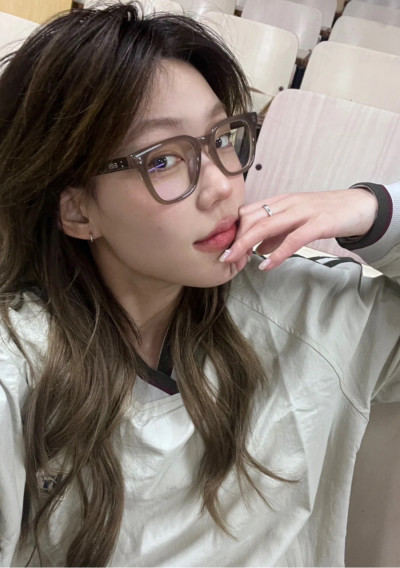 Kính cận GM Evan KC1 dáng mắt vuông màu mới trẻ trung💖