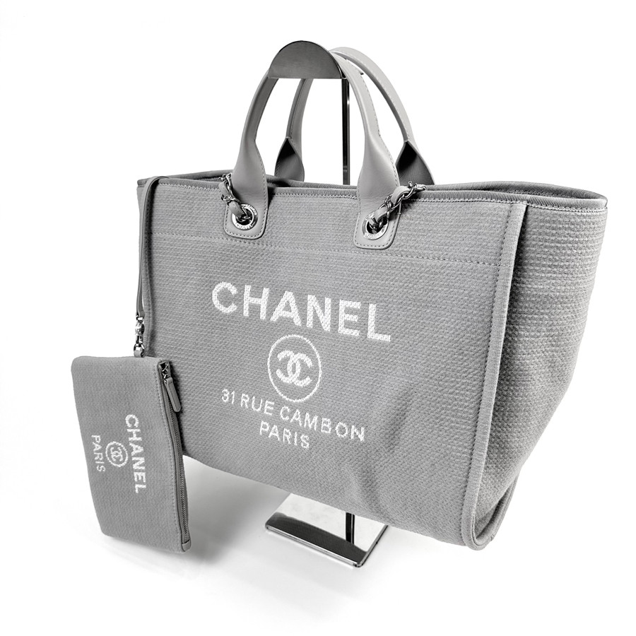 Tote Chanel code chip