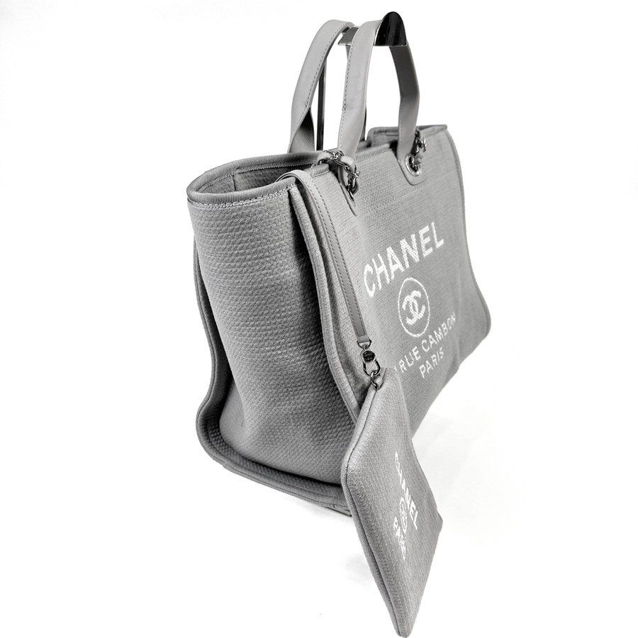 Tote Chanel code chip