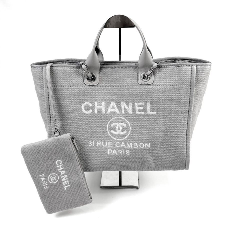 Tote Chanel code chip