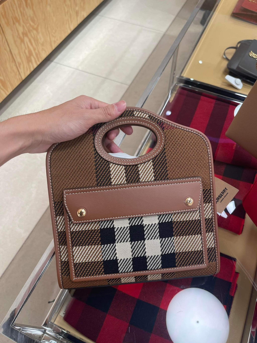 Túi Burberry