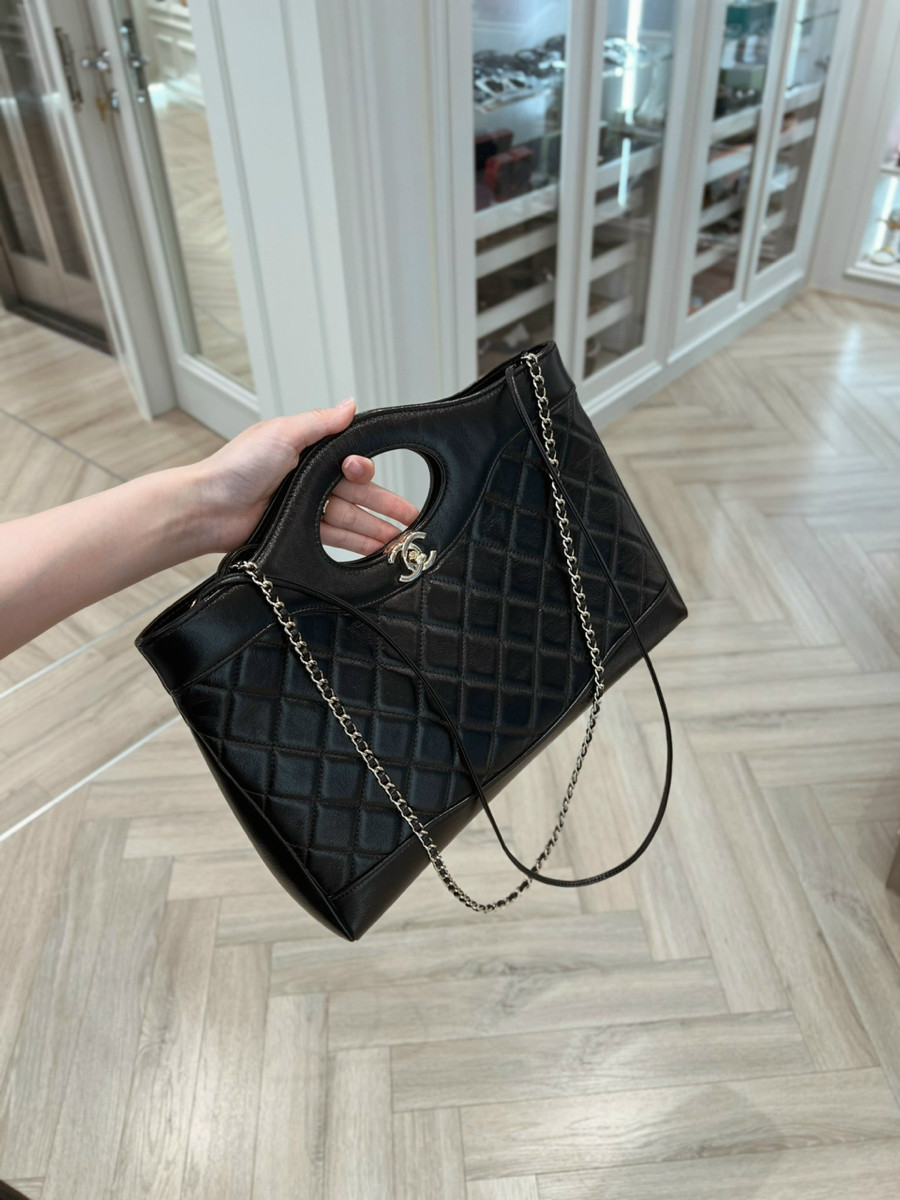 Chanel c31