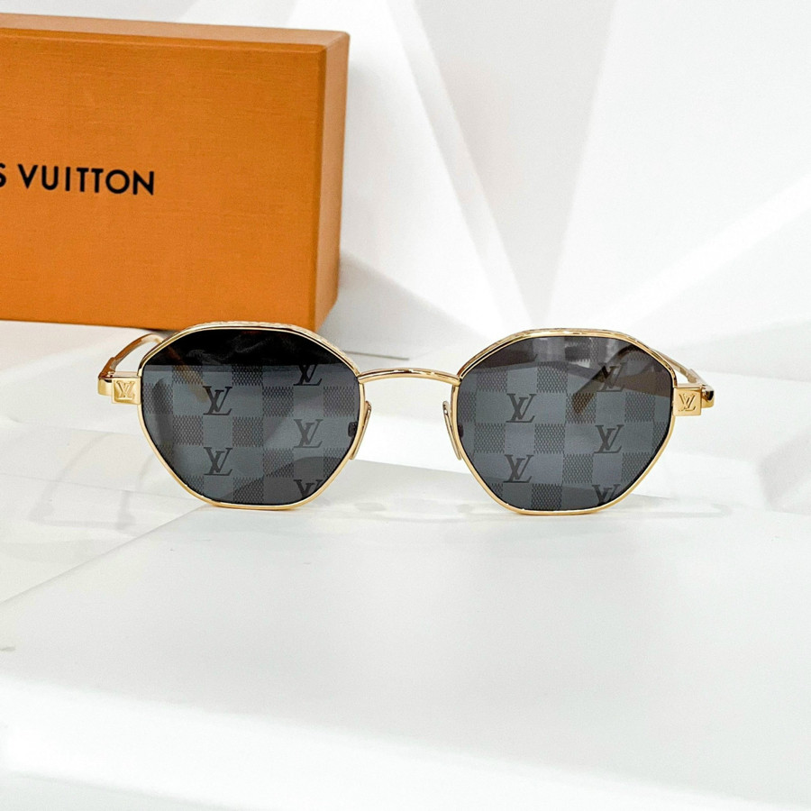 Kính râm Louis Vuitton lục giác quá chất 🥰