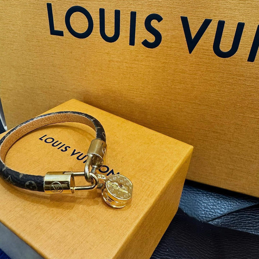 Vòng Lv sz 17 fullbox