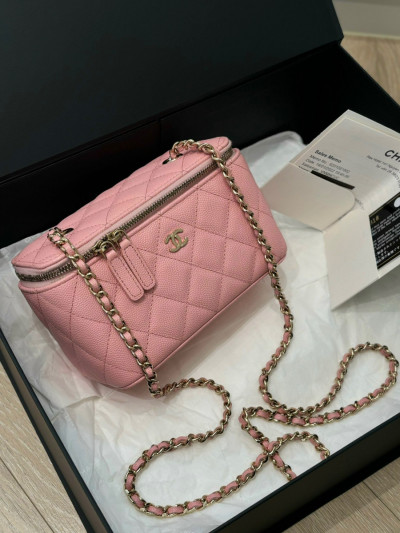 Chanel vanity box pink