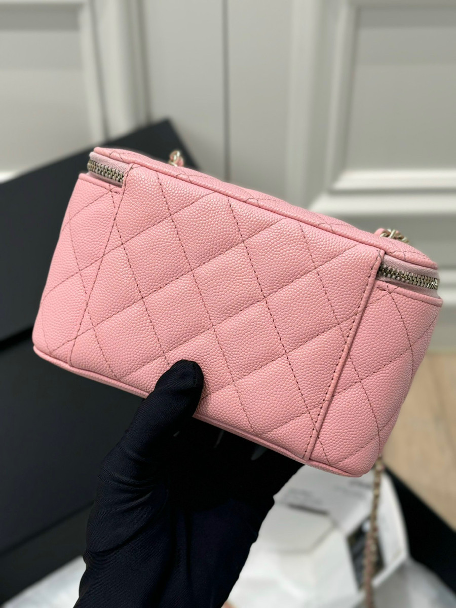 Chanel vanity box pink