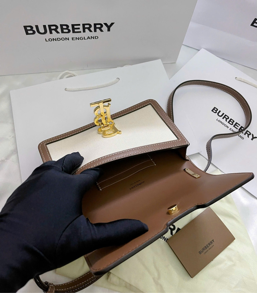 Túi Burberry