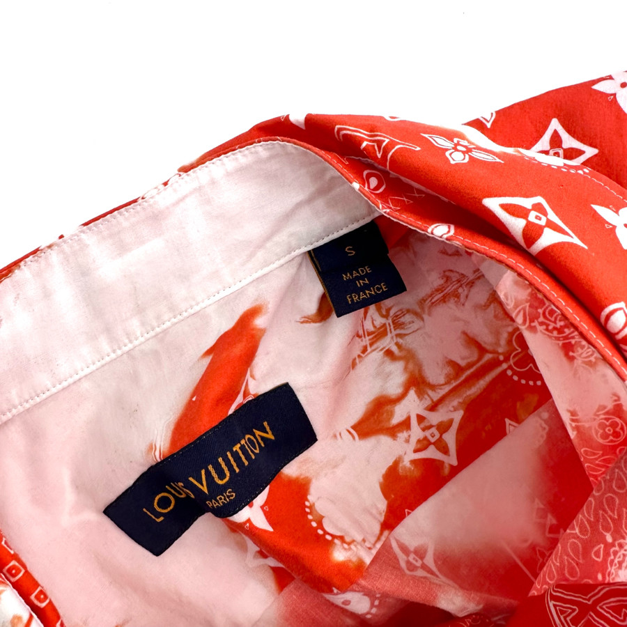 Sơ mi Louis Vuitton bandana đỏ