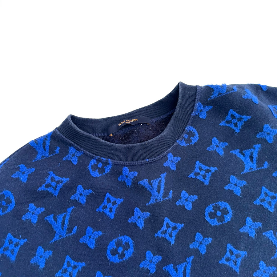 Sweater xanh Louis Vuitton