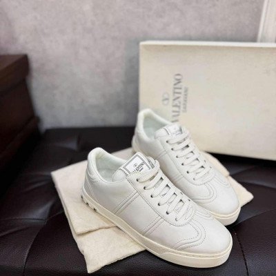 Giày Valentino sz 35 kèm dust