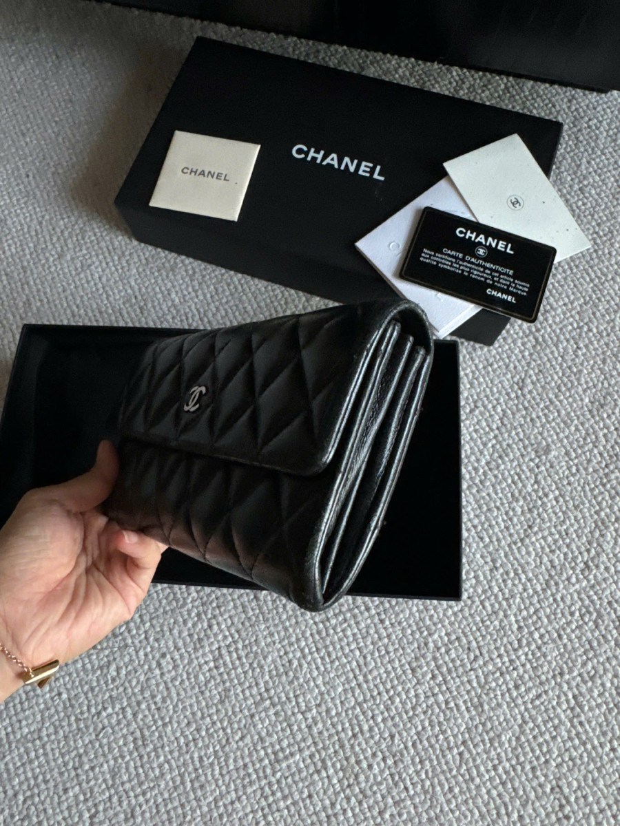 Ví dài chanel lambskin