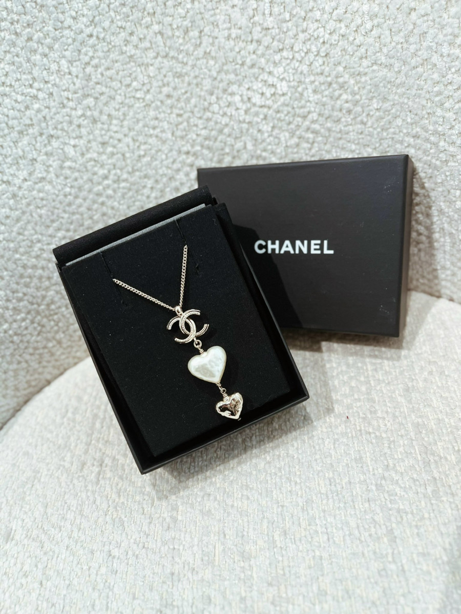 Vòng cổ chanel