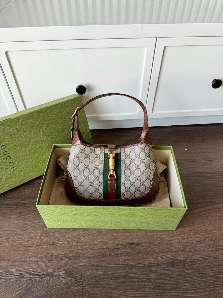 Gucci jackie canvas