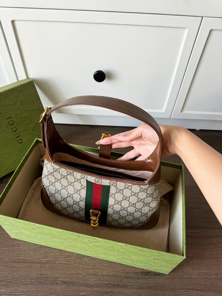 Gucci jackie canvas