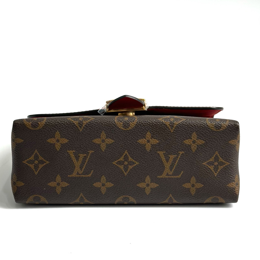 Túi Louis Vuitton locky bb