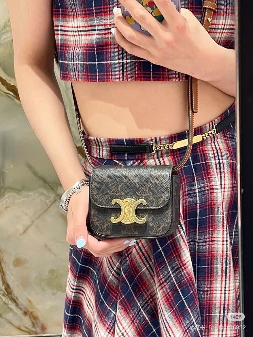 Túi Celine mini triomphe bag sz 12  Em vừa về ⚡️⚡️