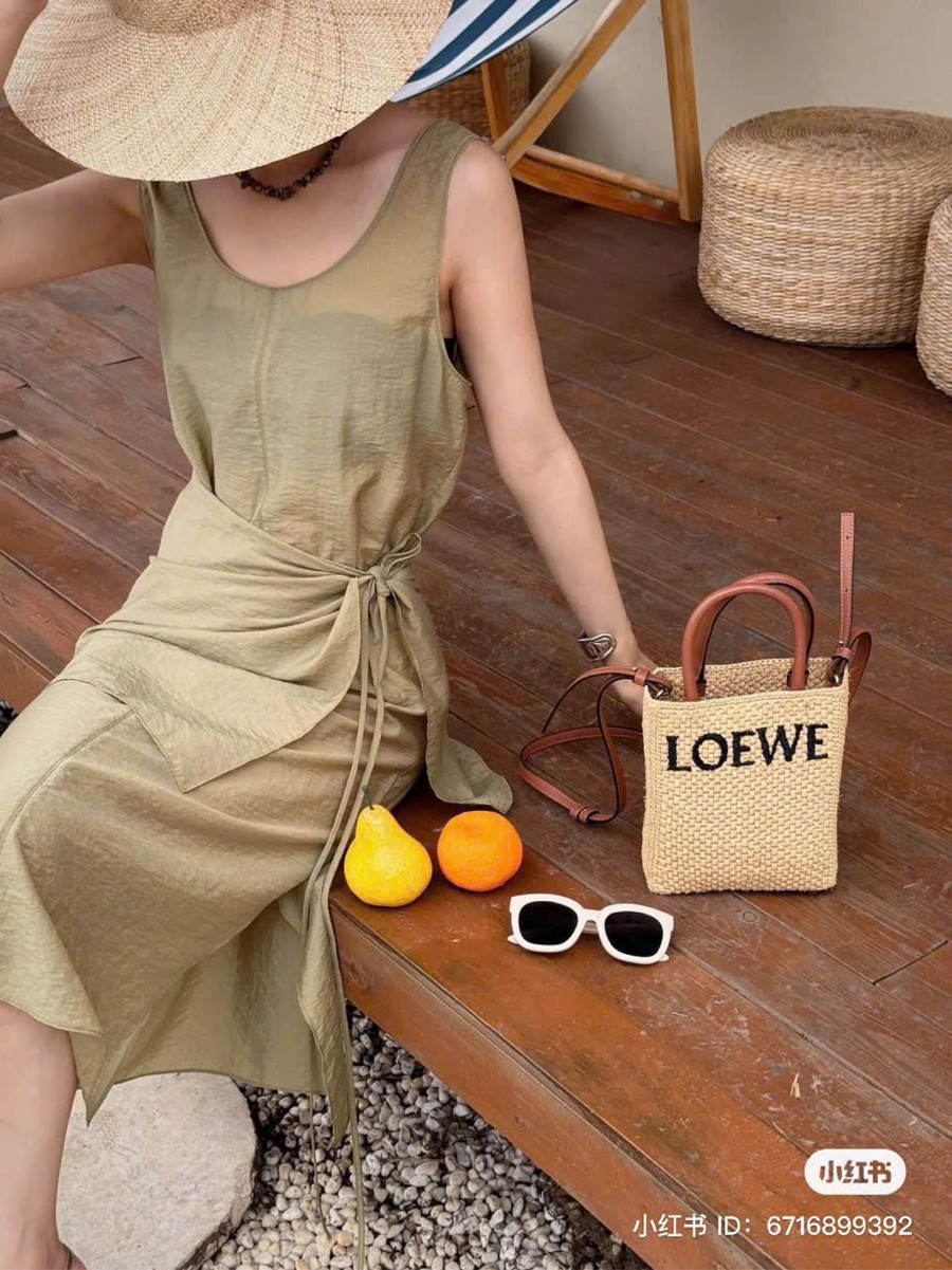 Túi Loewe tote mini size 17.5 x 21.5 🥳 Em sẵn ship 🛵