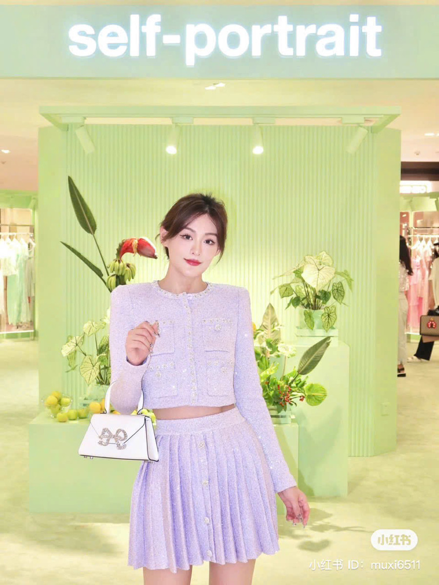 Túi Self top trắng nơ silver size 21 🎀  Em sẵn ship