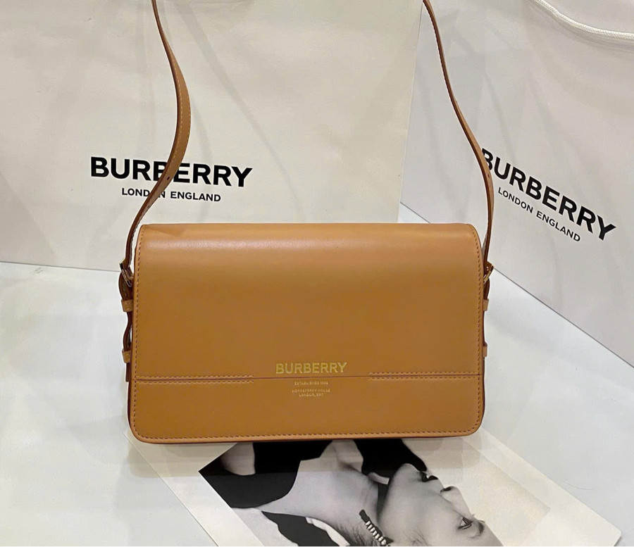 Túi Burberry