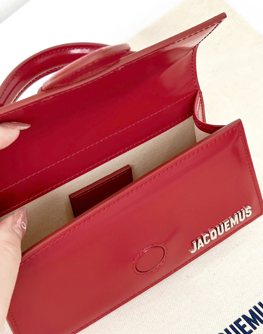 Túi Jacquemus Bambino đỏ bóng siêu hiếm