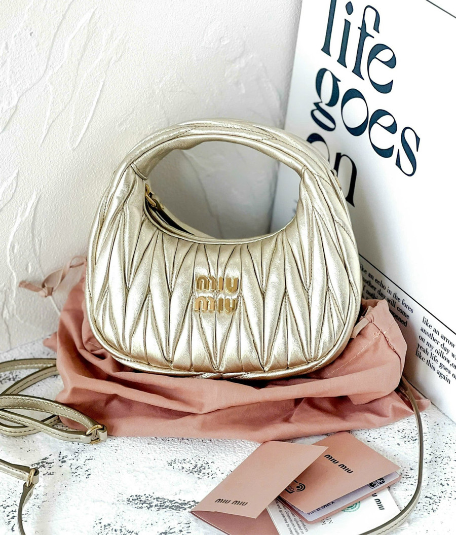 Túi Miu miu wander hobo mini gold 🎁