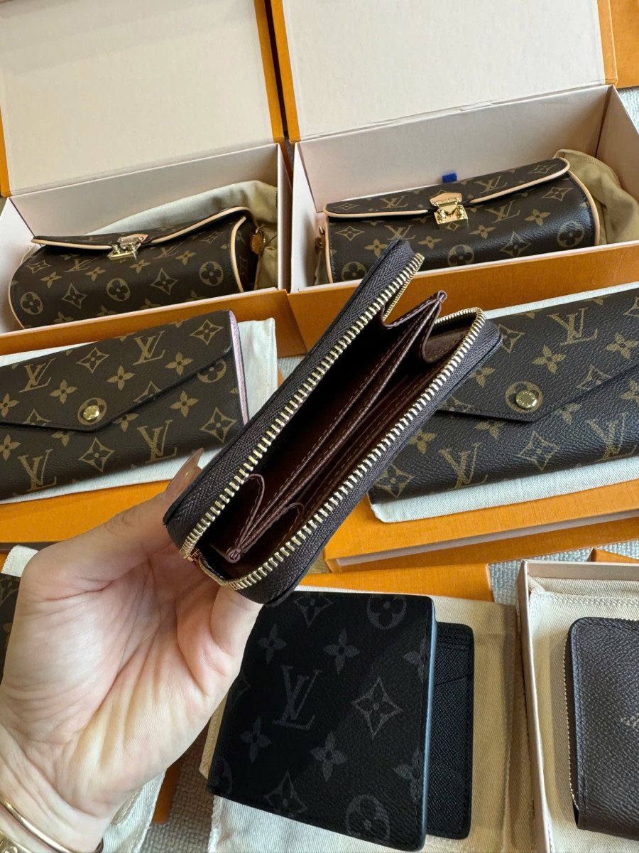 Ví Louis Vuitton