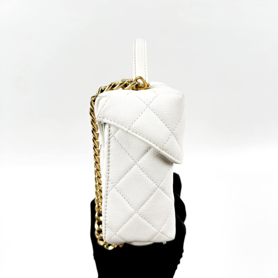 Chanel vanity handle caviar