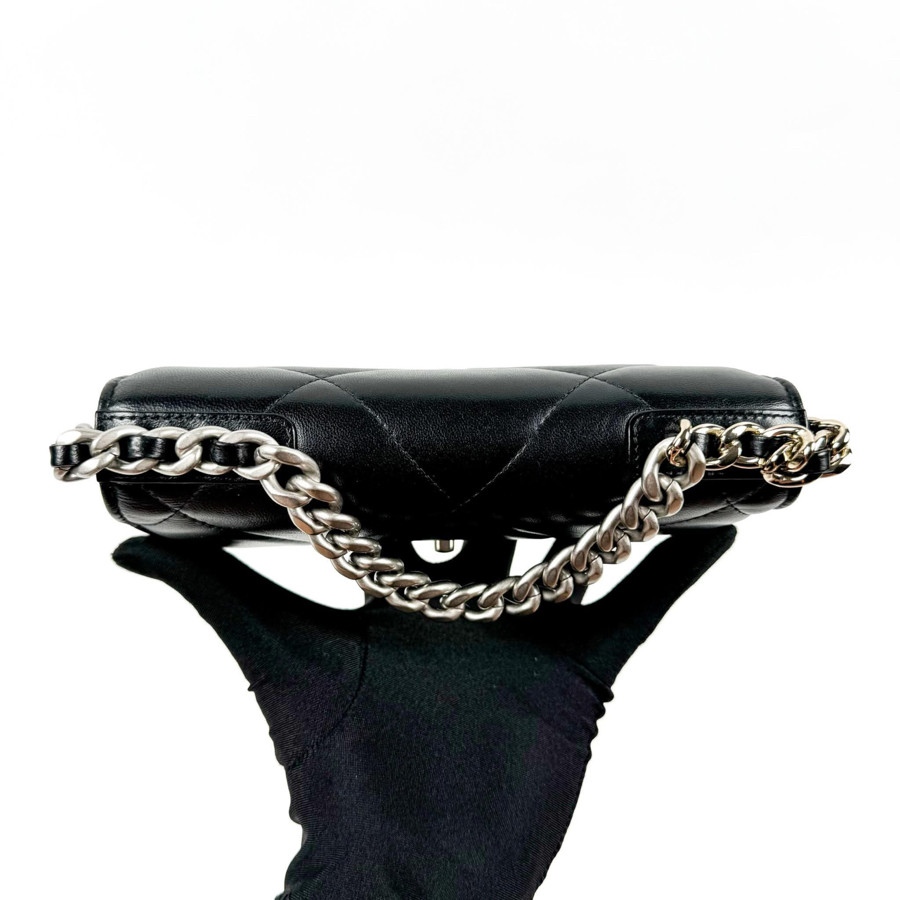Woc chanel c19