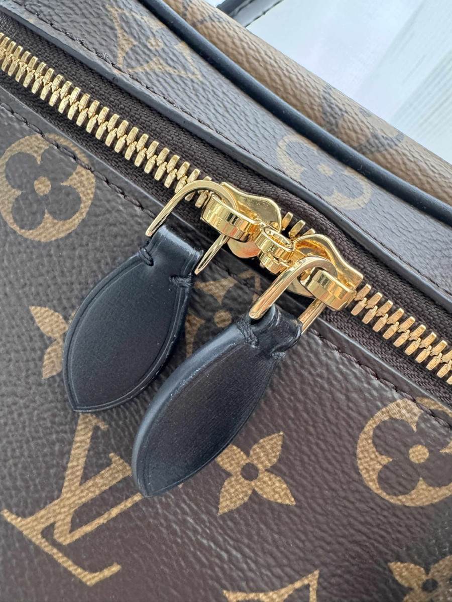 Lv vanity
