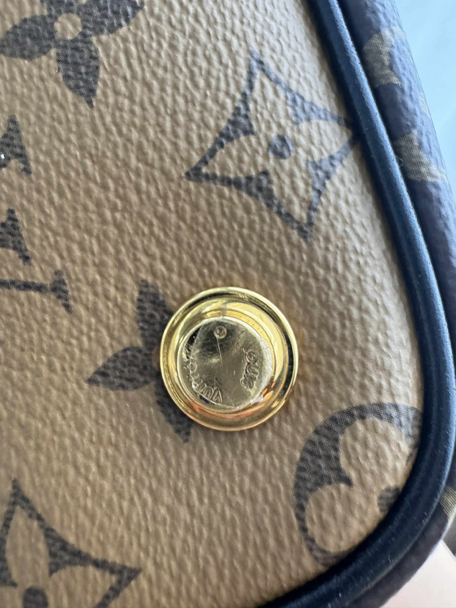 Lv vanity