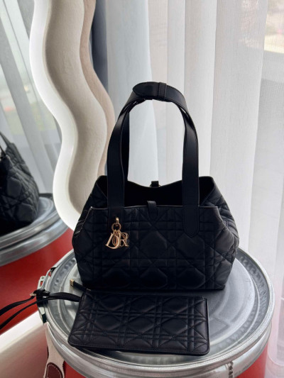 DIOR TOUJOURS