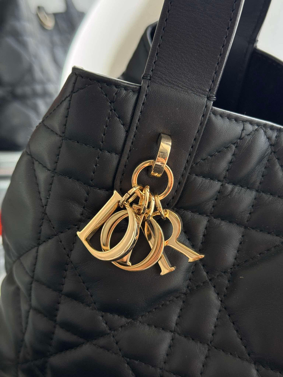 DIOR TOUJOURS