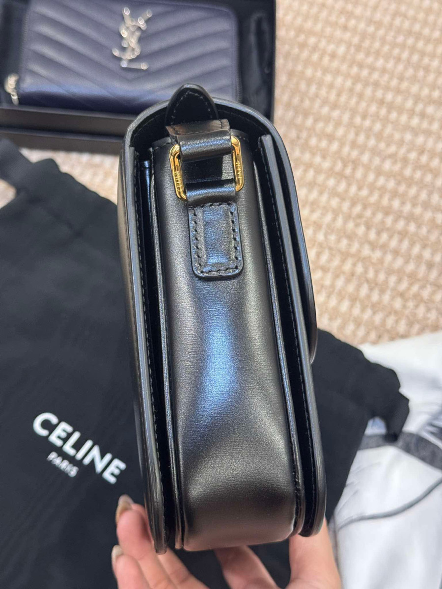 Túi CELINE TRIOMPHE