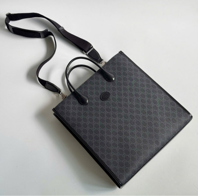 Túi Gucci Medium Tote with Interlocking G in Black Supreme