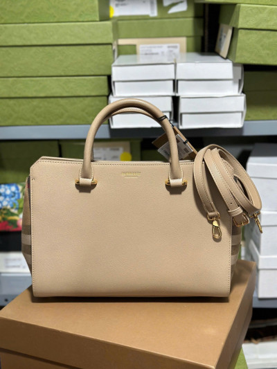 Túi Burberry