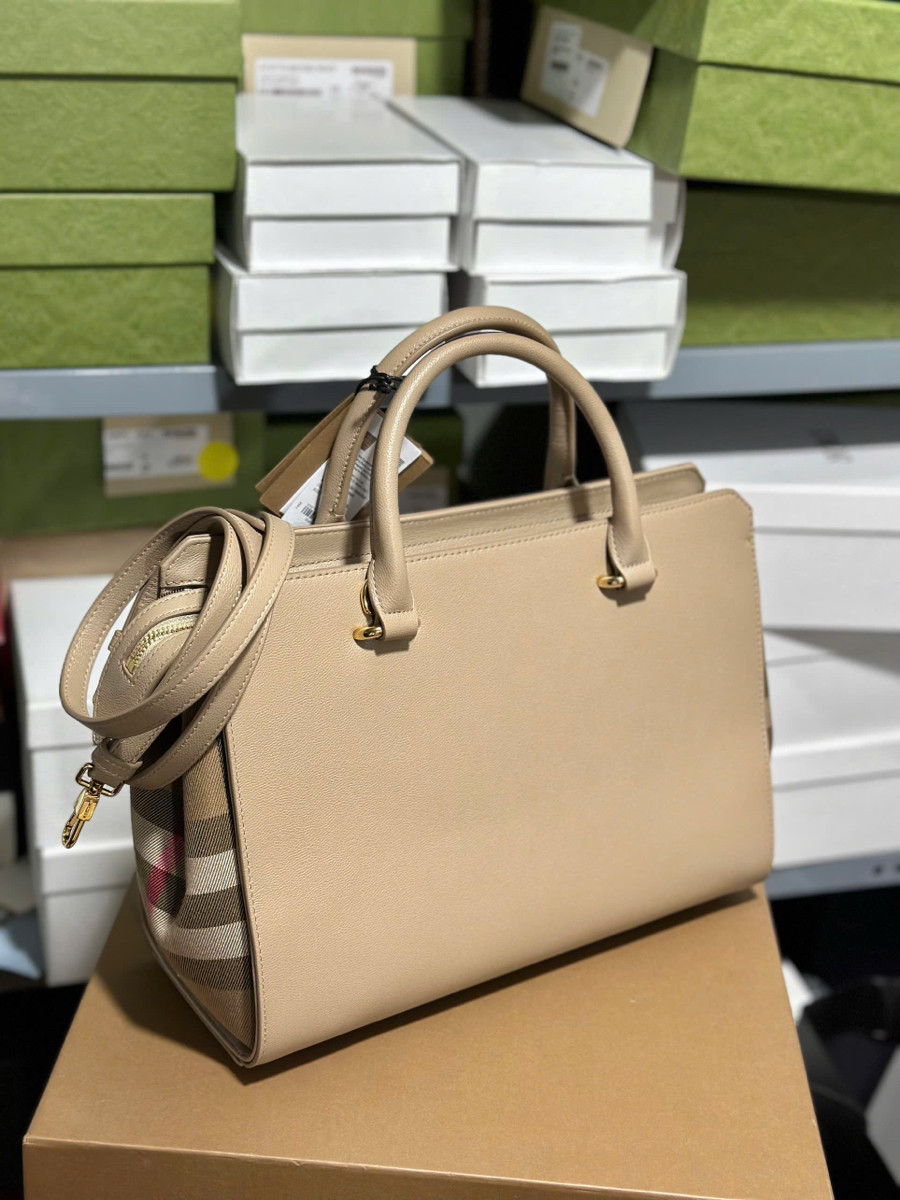Túi Burberry