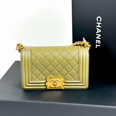 Chanel boy